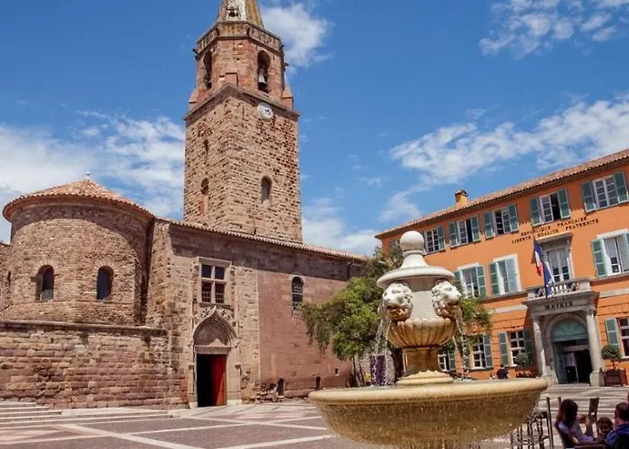 Appartement Excellent Au Coeur Historique De Fréjus